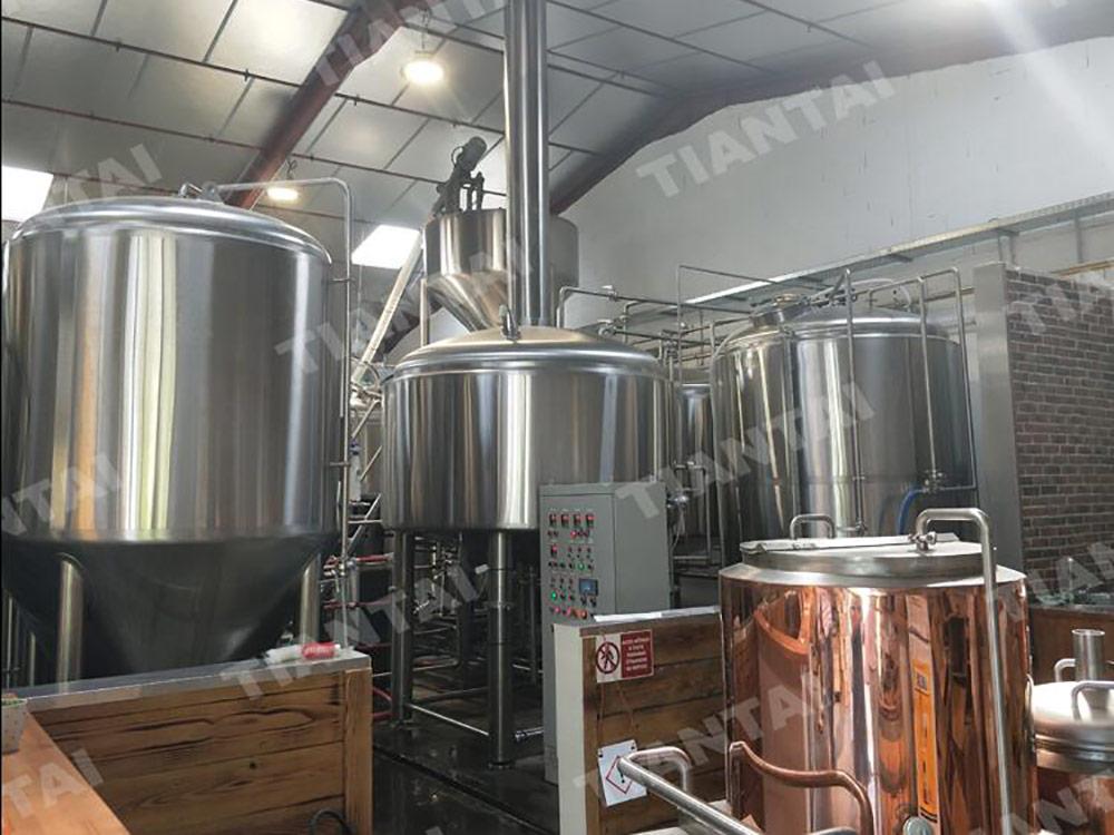 <b>20HL four vessel brewery in France has been in operation 4 years</b>
